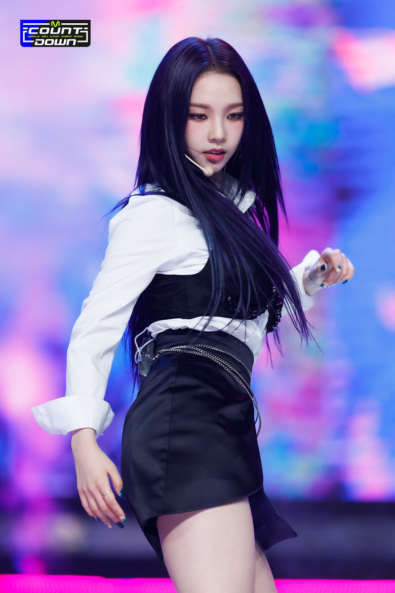 220714 aespa - 'Illusion' at M Countdown documents 14