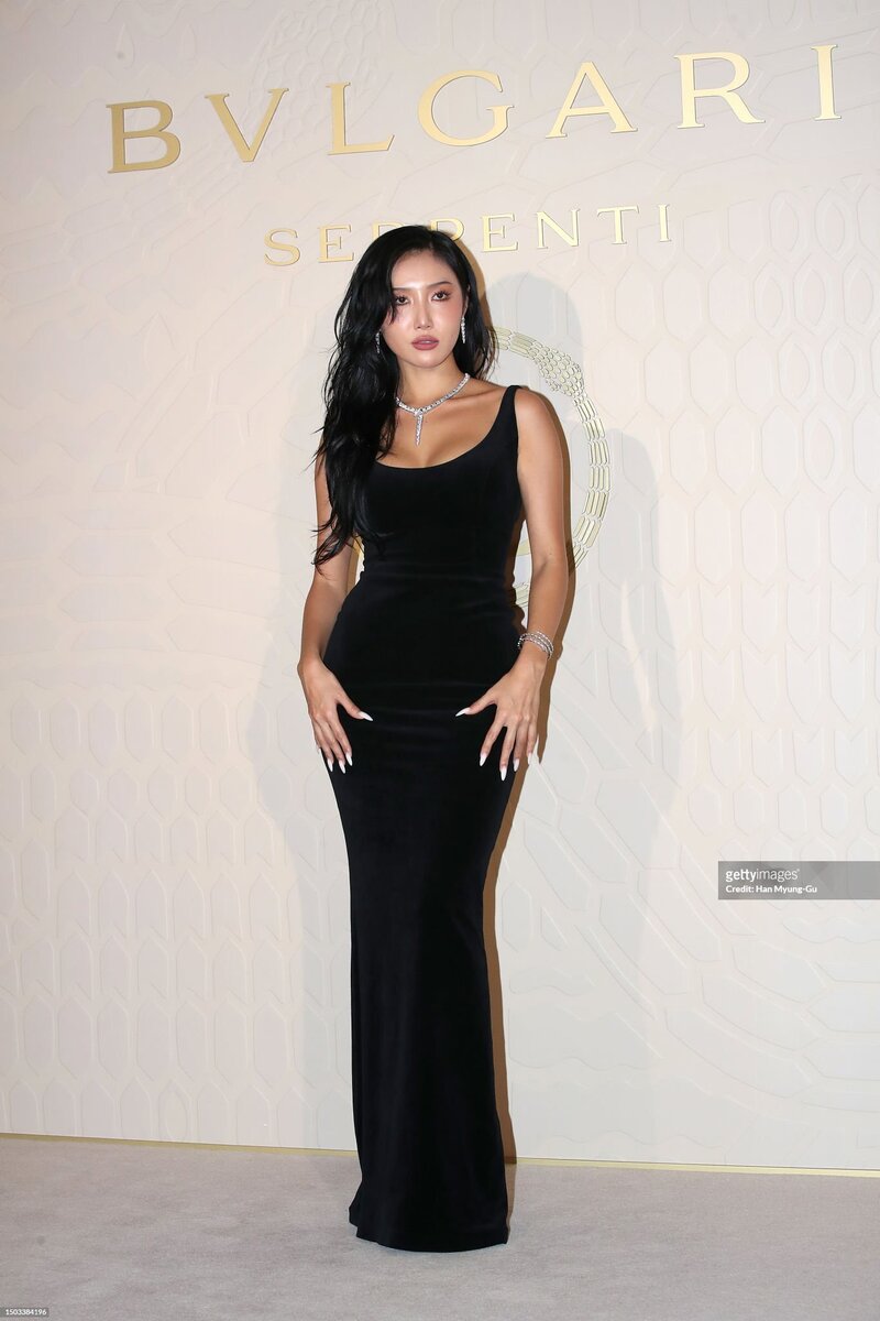 230628 Hwasa at the Bvlgari Serpenti Event in Seoul documents 5