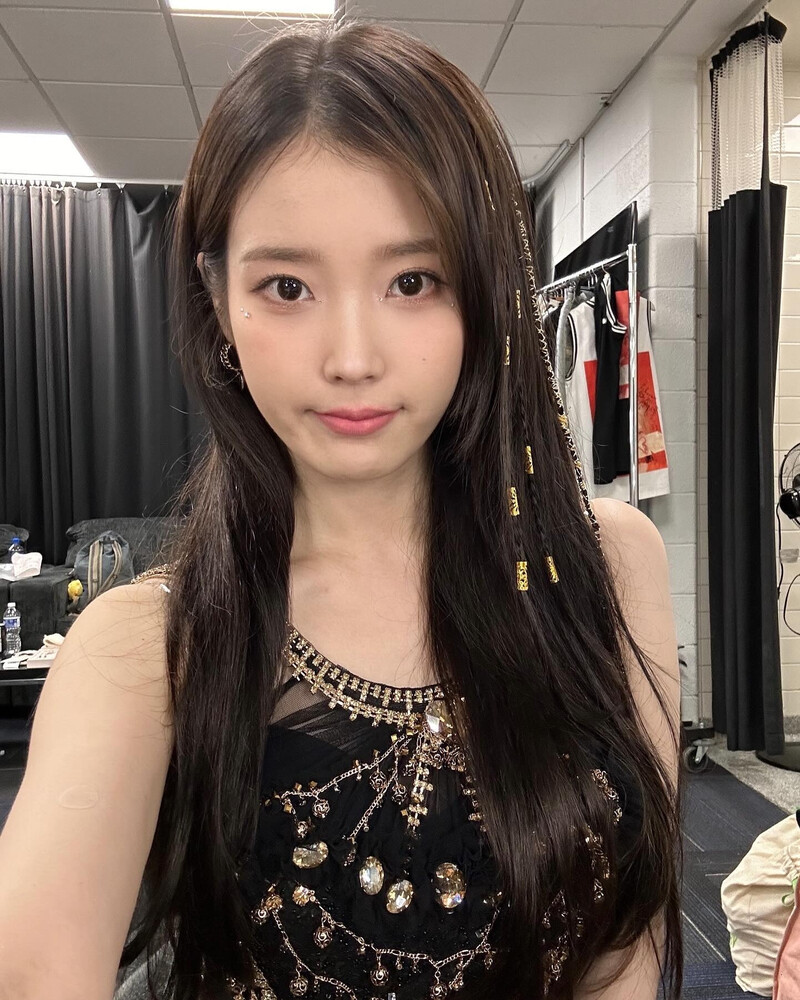 240726 IU Instagram Update documents 3