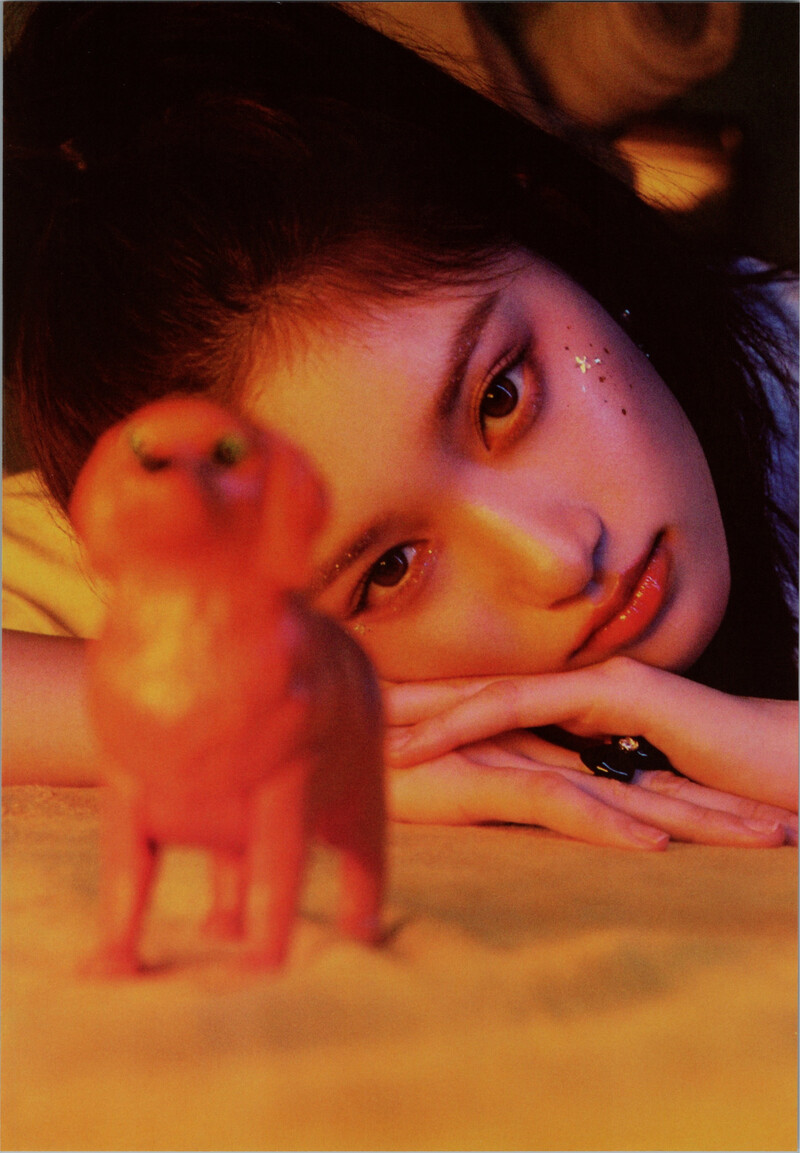 IVE - Mini Album 'I'VE MINE' (Scans) documents 13