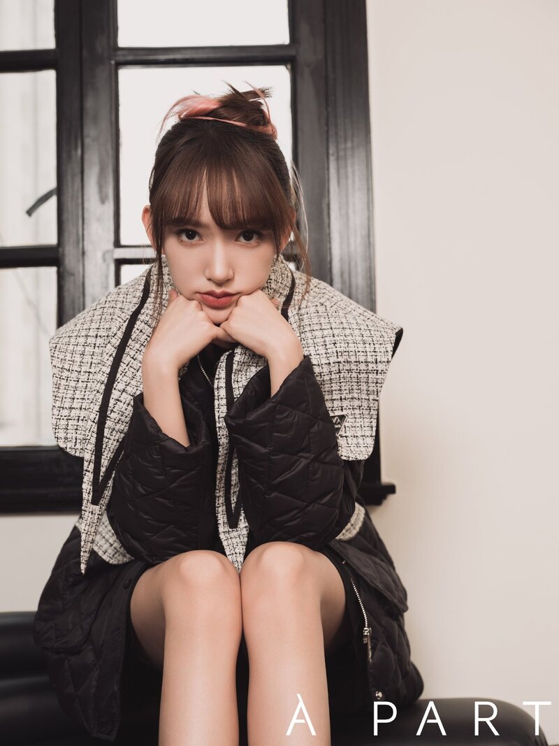 221014 WJSN Cheng Xiao for À PART magazine Autumn 2022 issue cover documents 11