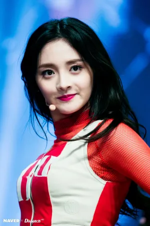 Pristin Kyulkyung - Simply Kpop recording | Naver x Dispatch