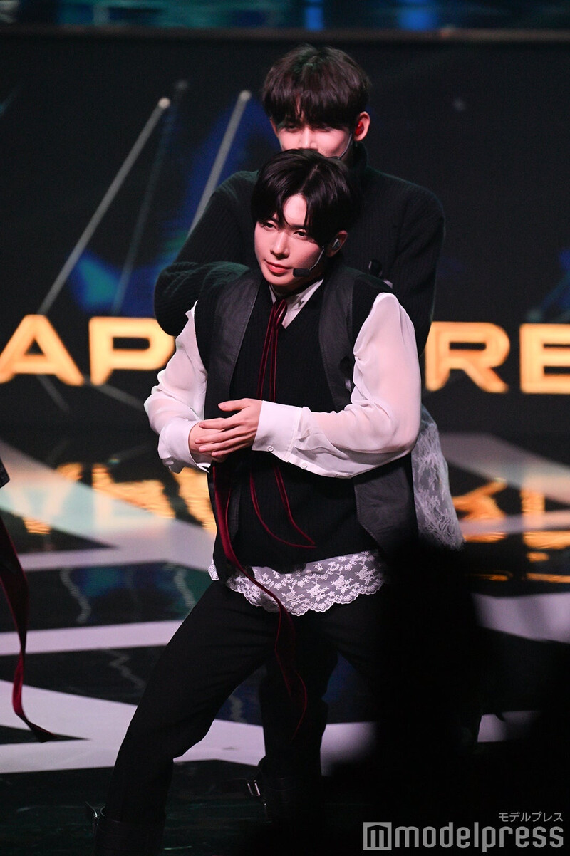 241230 TXT Taehyun at "66th Shining! Japan Record Awards" documents 5