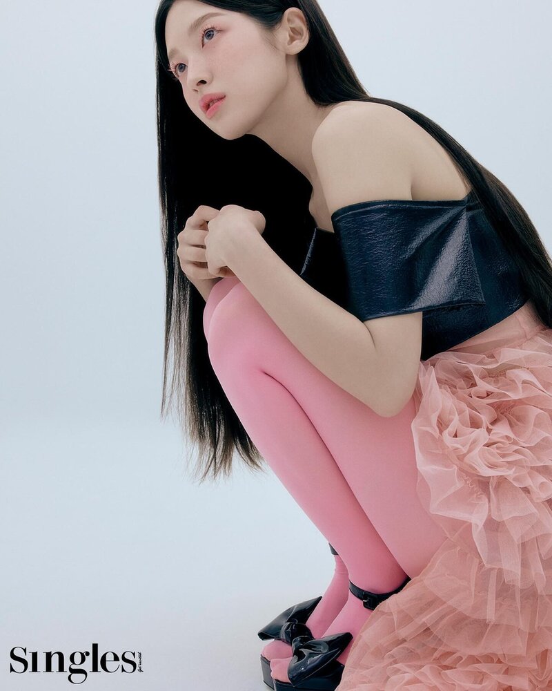 OH MY GIRL Arin for Singles Magazine May 2024 Issue documents 1