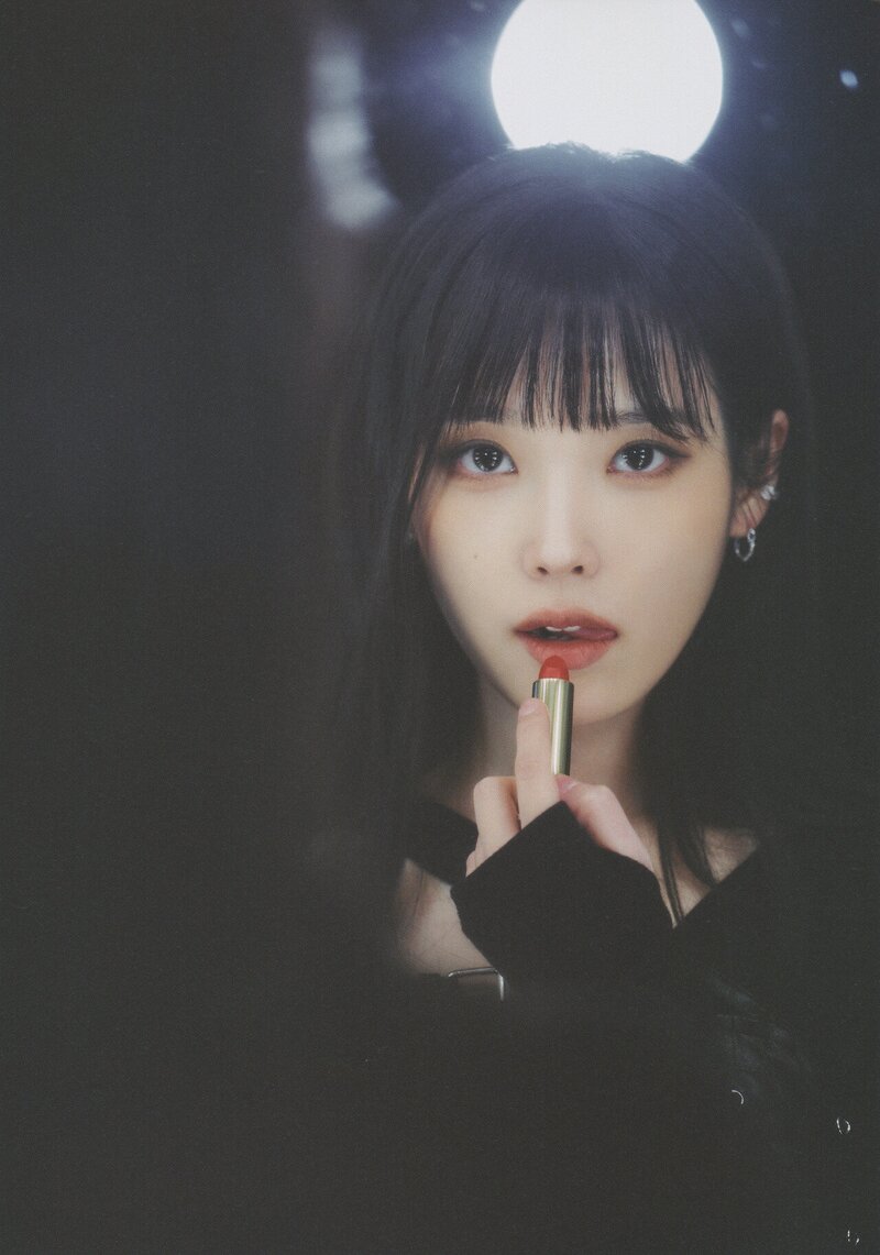 UAENA 6th OFFICIAL FANCLUB KIT PHOTO BOOK [2] documents 11
