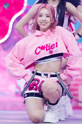 240411 WOOAH Lucy - 'BLUSH' at M Countdown