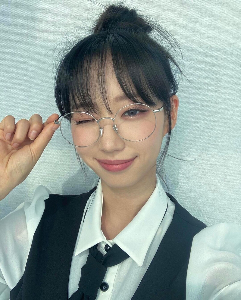 220310 SECRET NUMBER Instagram Update - Zuu documents 3