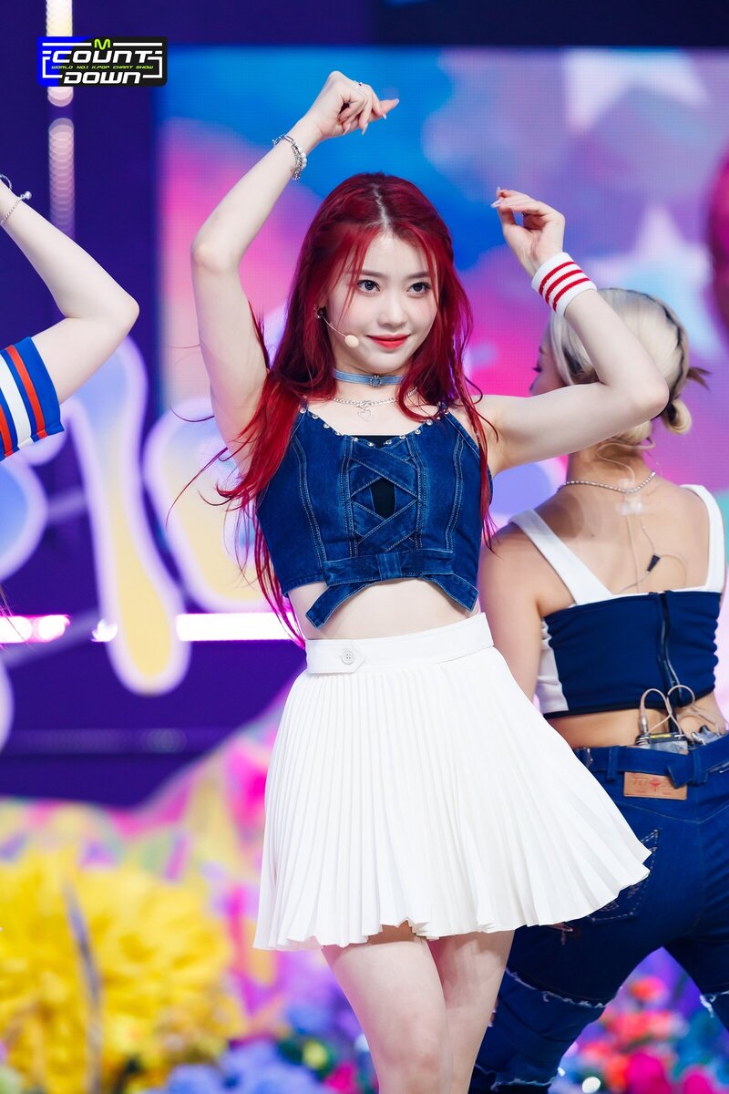 220623 Kep1er - 'UP!' at M Countdown documents 24