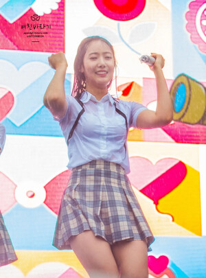 160702 GFRIEND SinB in the rain