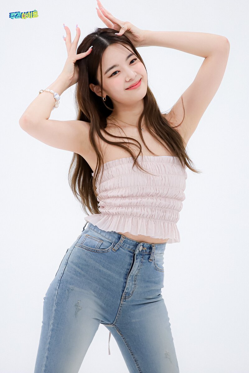 220720 MBC Naver - ITZY at Weekly Idol documents 7