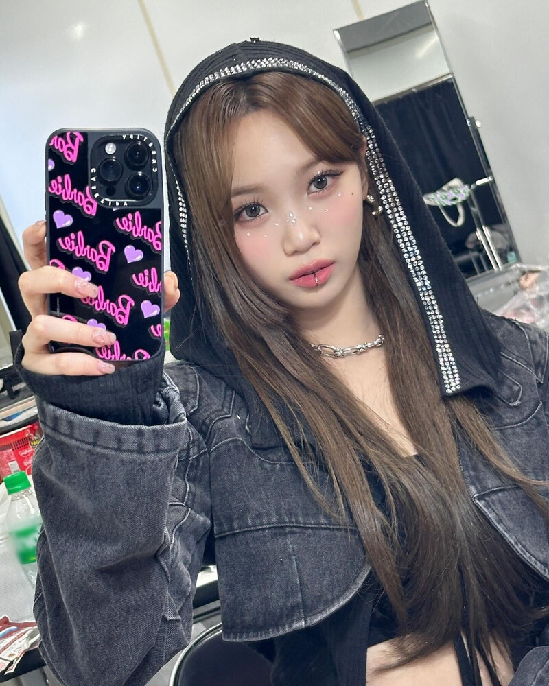 231216 - CHAEWON Instagram Update documents 2