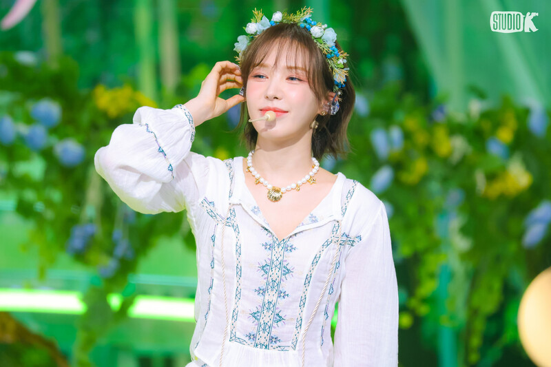 240628 Red Velvet Wendy - 'Cosmic' at Music Bank documents 11