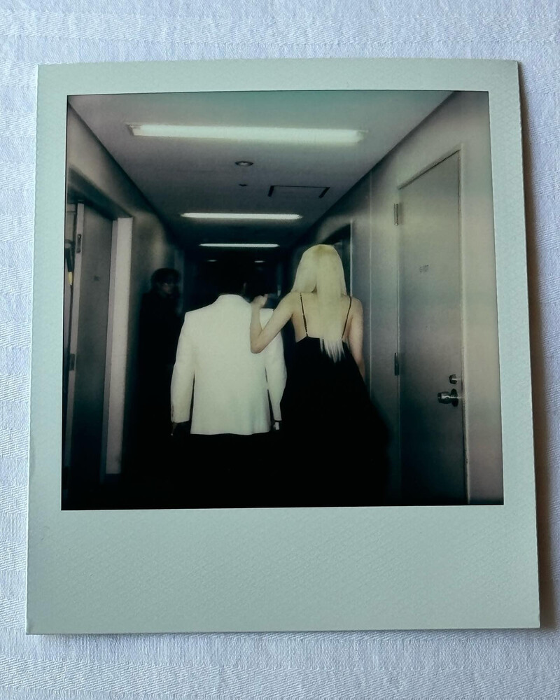 241124 - ROSÉ Instagram Update with Bruno Mars documents 11