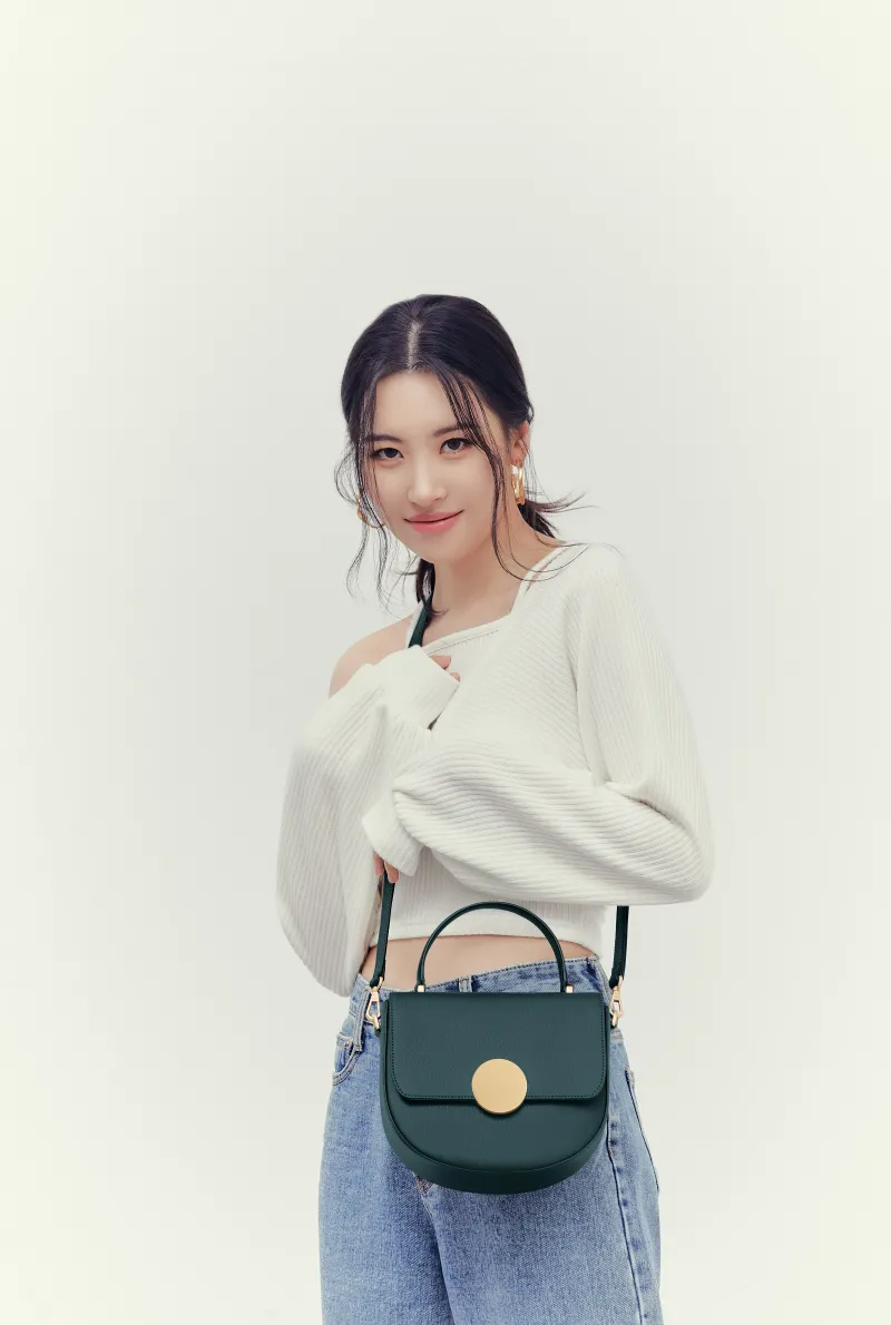 Lottie_Saddle_Tote_(O0FBTT84231)_2.jpg