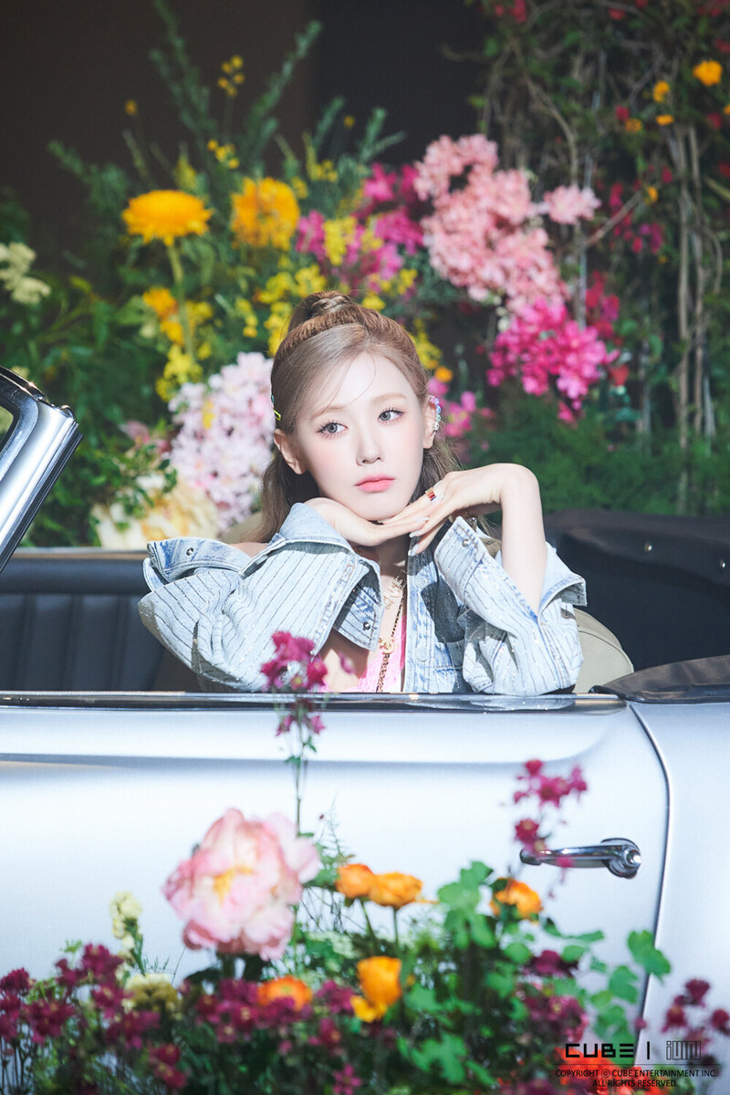 220512 Cube Entertainment Naver Update - Miyeon at 'Drive' MV Behind the Scenes documents 10