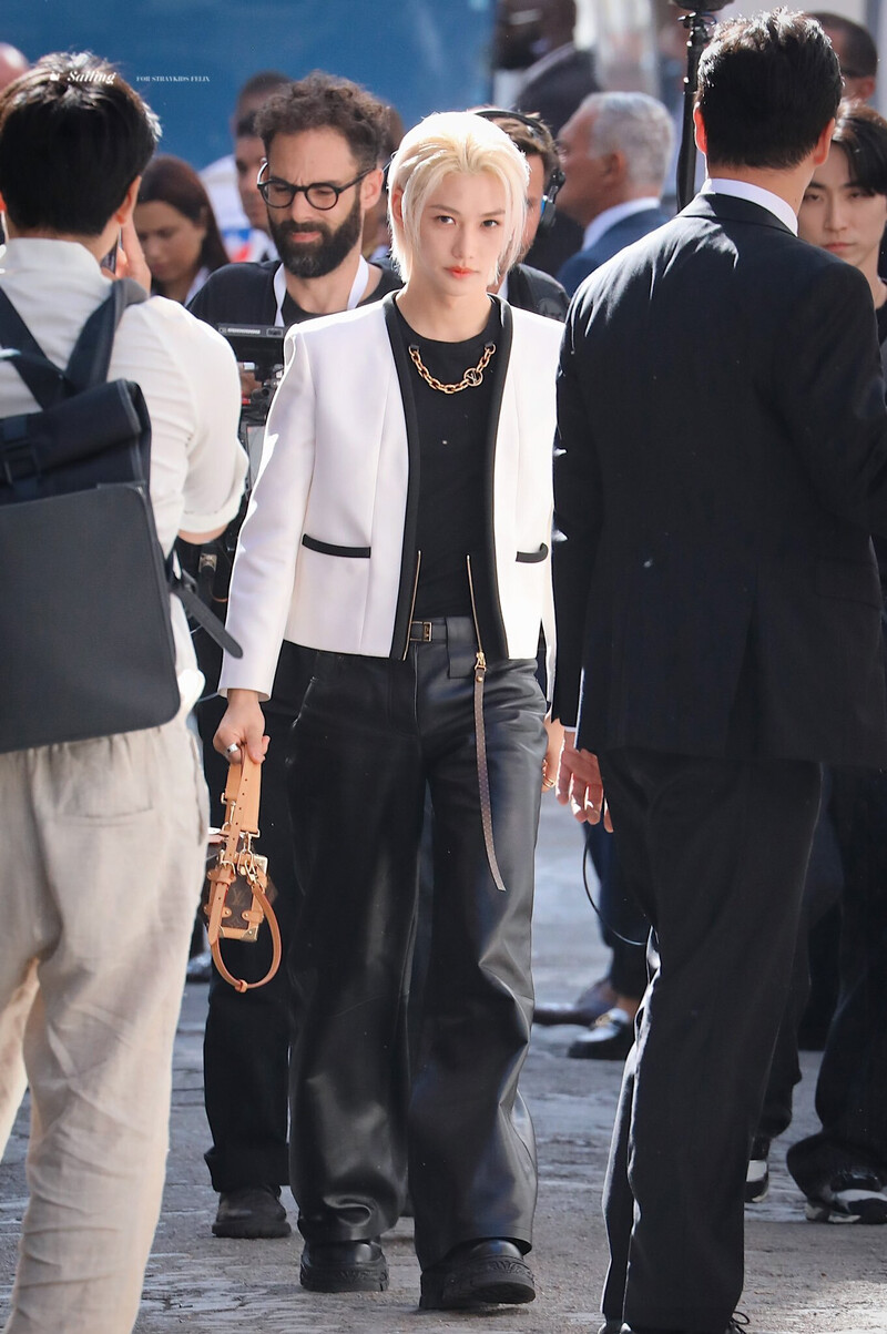 231002 Stray Kids Felix at the Louis Vuitton Spring-Summer 2024 Show PFW23 documents 7