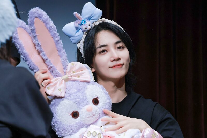 240512 SEVENTEEN Jeonghan - Music Plant Fansign Event documents 3
