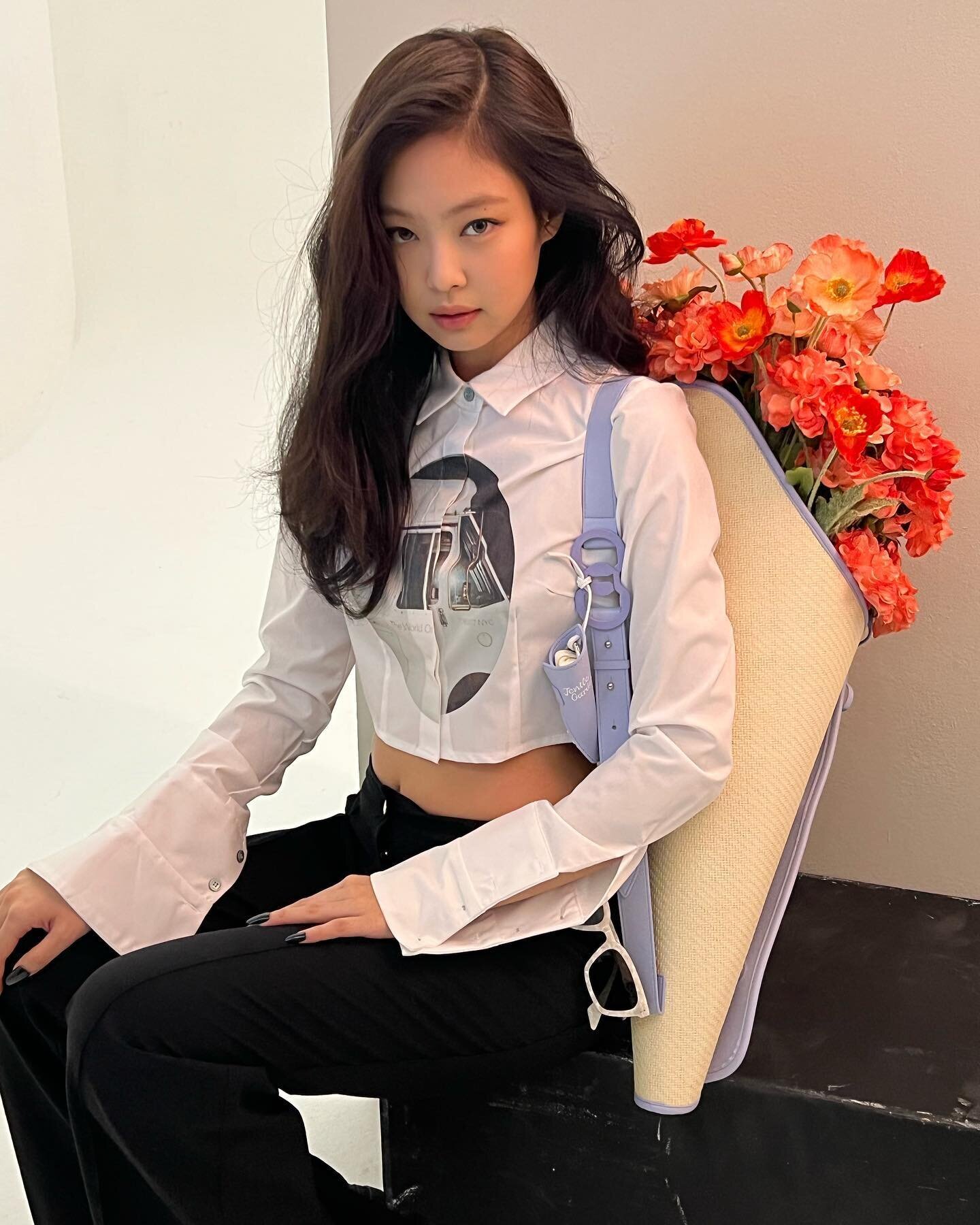 Jennie's Pretty Savage Outfit - Jennie - Fashion Chingu