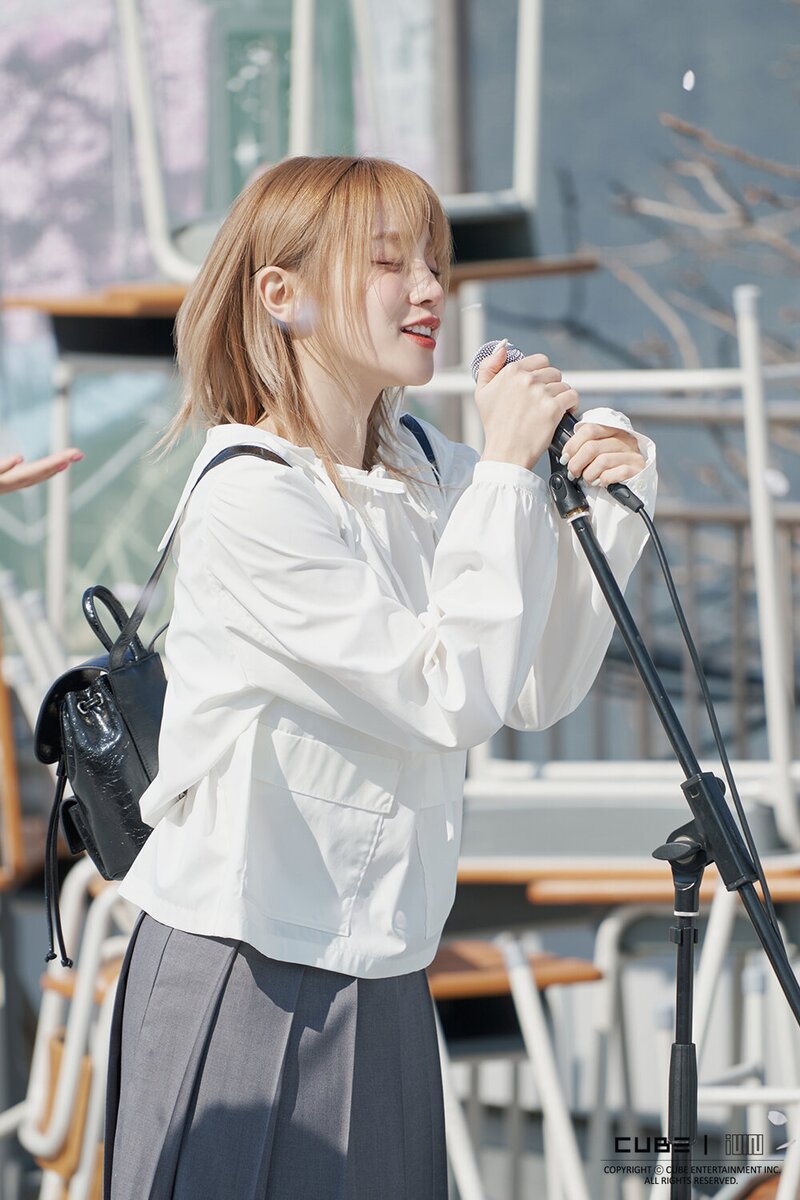 (G)I-DLE 'FATE' Live Clip Behind Photos documents 7