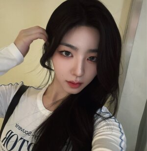 240514 tripleS Twitter Update - Sohyun