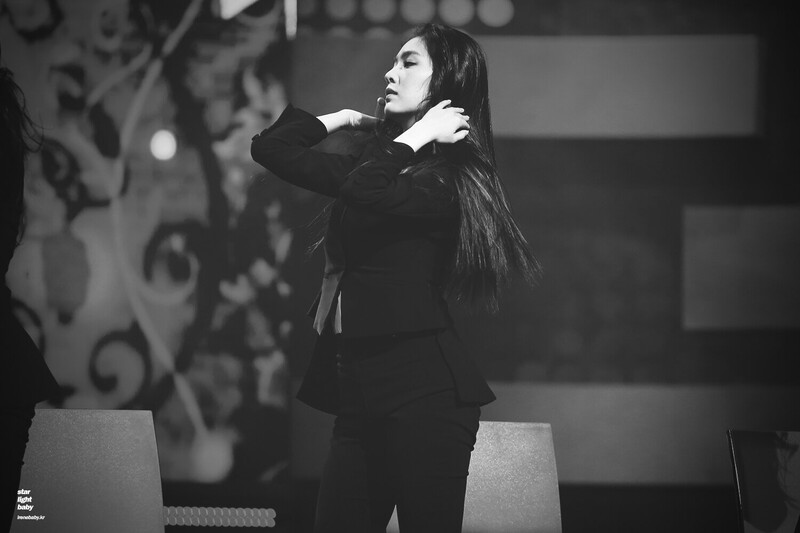 141115 Red Velvet Irene at Daejeon TV Drama Festival documents 8