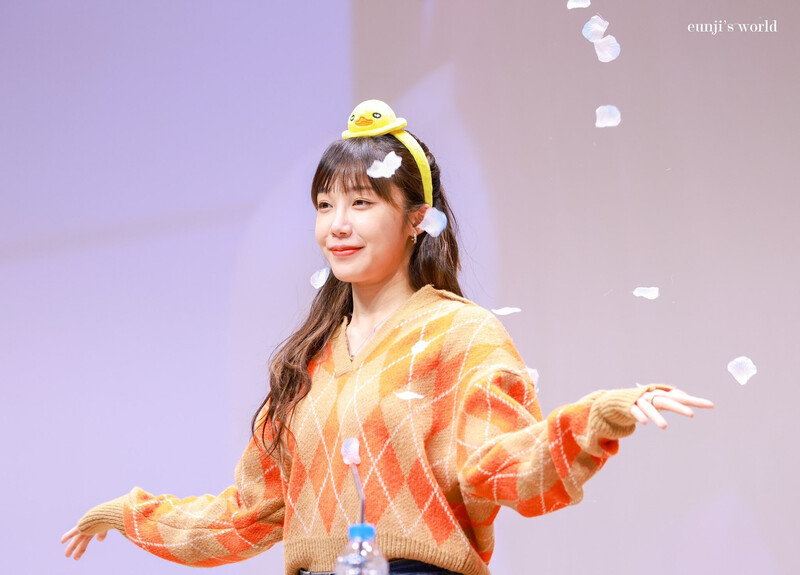 220219 Apink EUNJI at fansign event documents 14