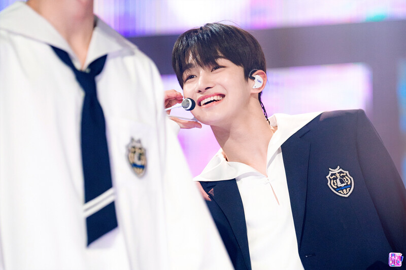 240218 TWS Jihoon - 'Plot Twist' at Inkigayo documents 2