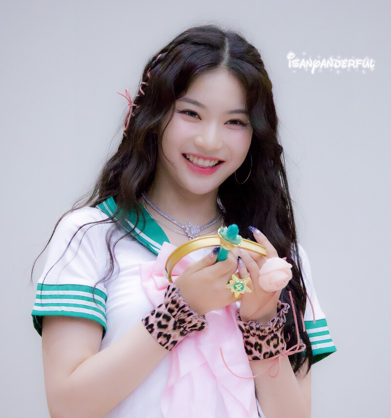 240720 STAYC Isa - Mini Record Fansign documents 11