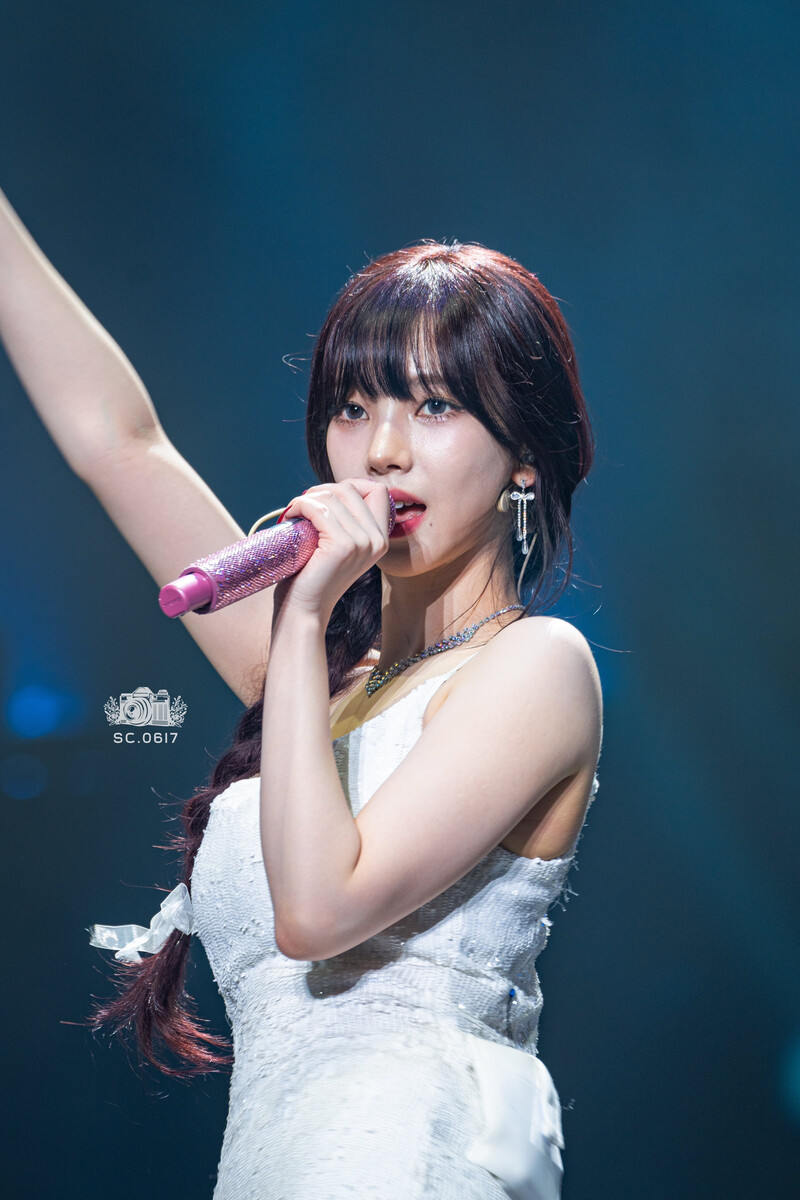 240922 aespa Karina - ‘SYNK : Parallel Line’ Tour in Macau Day 2 documents 2