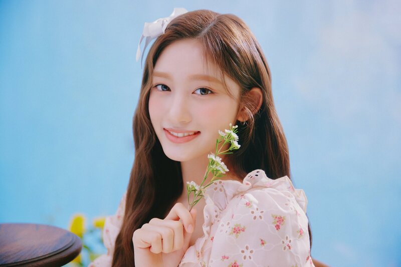 IVE for Universe 'Greenery Fairy' Pictorial 2023 documents 3