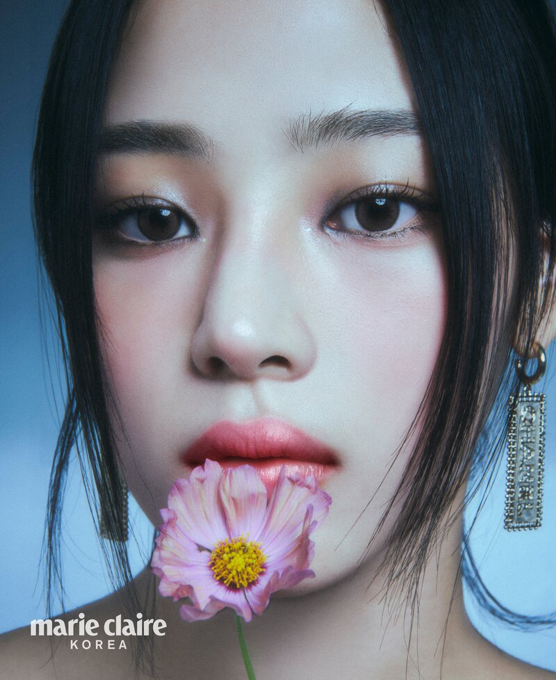 NewJeans Minji x Chanel Beauty for Marie Claire Korea December 2023 Digital Issue documents 4