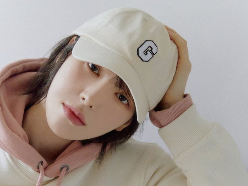 Red Velvet Wendy x GROOVE RHYME 23 S/S Collection documents 2