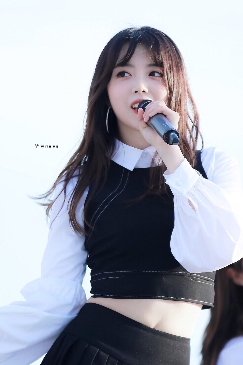 180602 Weki Meki Suyeon at Jeongok Port Youth Festival Healing Concert documents 2