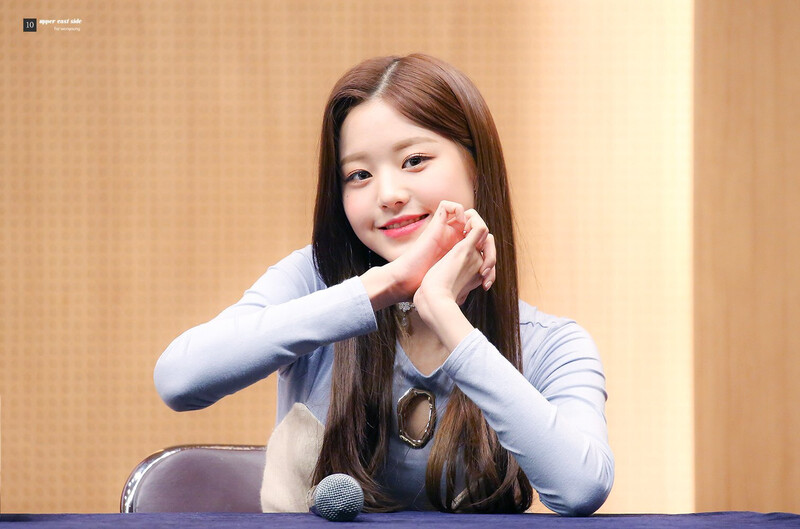 181117 IZ*ONE Wonyoung at Fansign documents 2