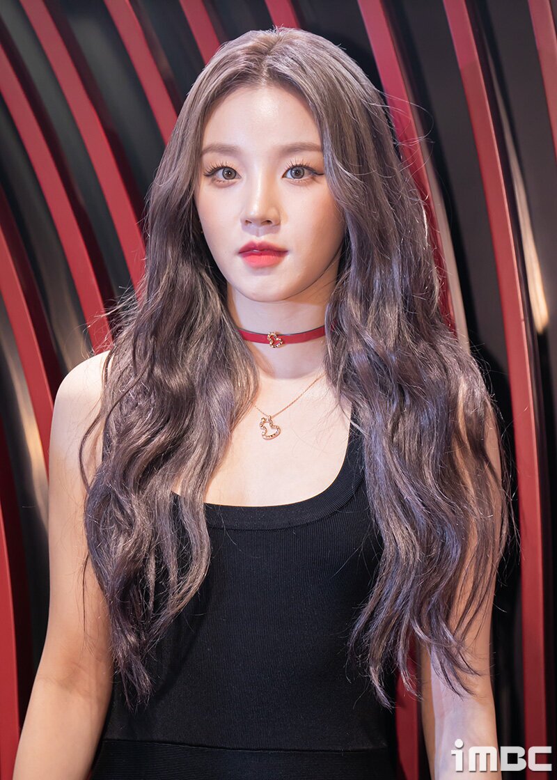 230216 (G)I-DLE Yuqi - QEELIN Jewellery Pop-Up Store Opening in Seoul documents 17