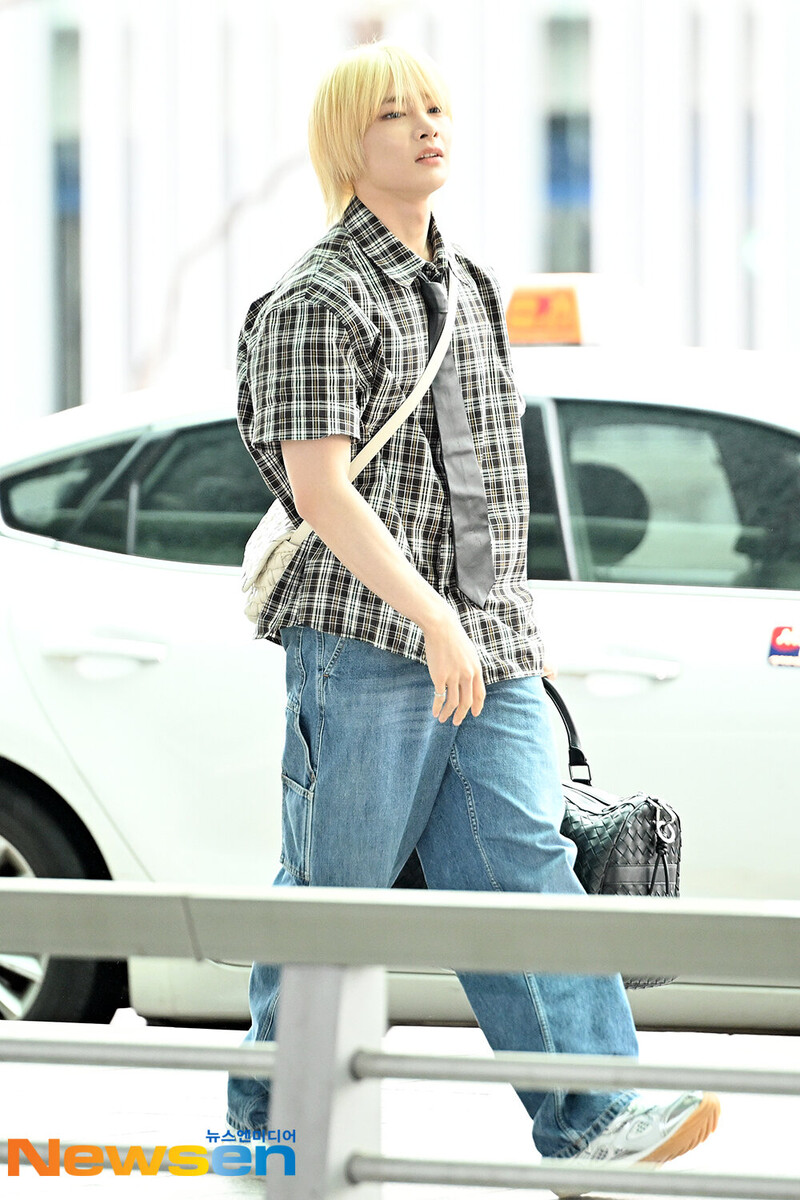 240708 Stray Kids I.N at Incheon International Airport documents 3