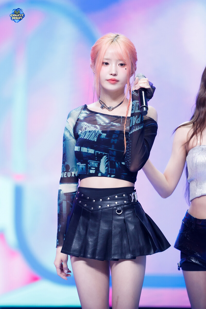 240822 fromis_9 Hayoung - 'Supersonic' + Encore Stage at M Countdown documents 8