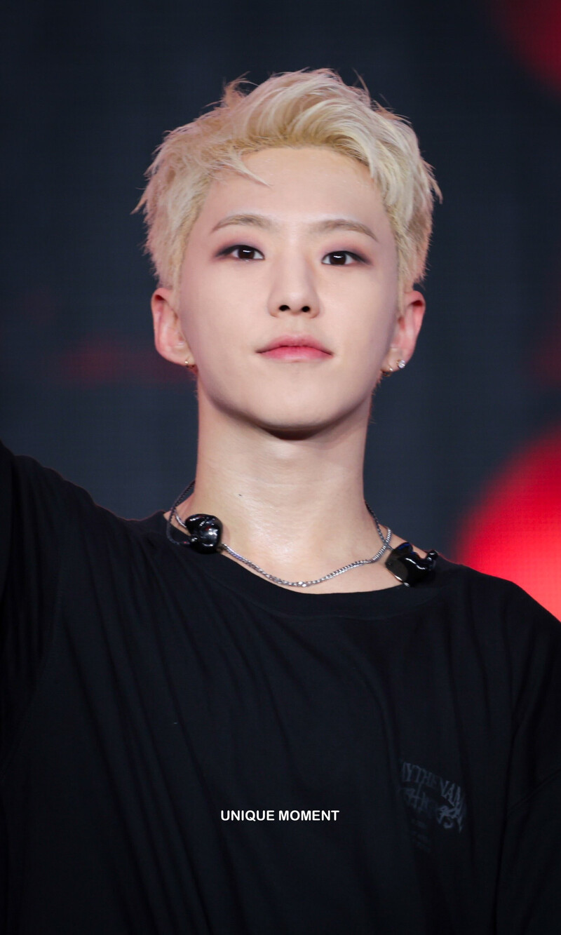 241013 SEVENTEEN Hoshi - SEVENTEEN [RIGHT HERE] WORLD TOUR in Goyang documents 2