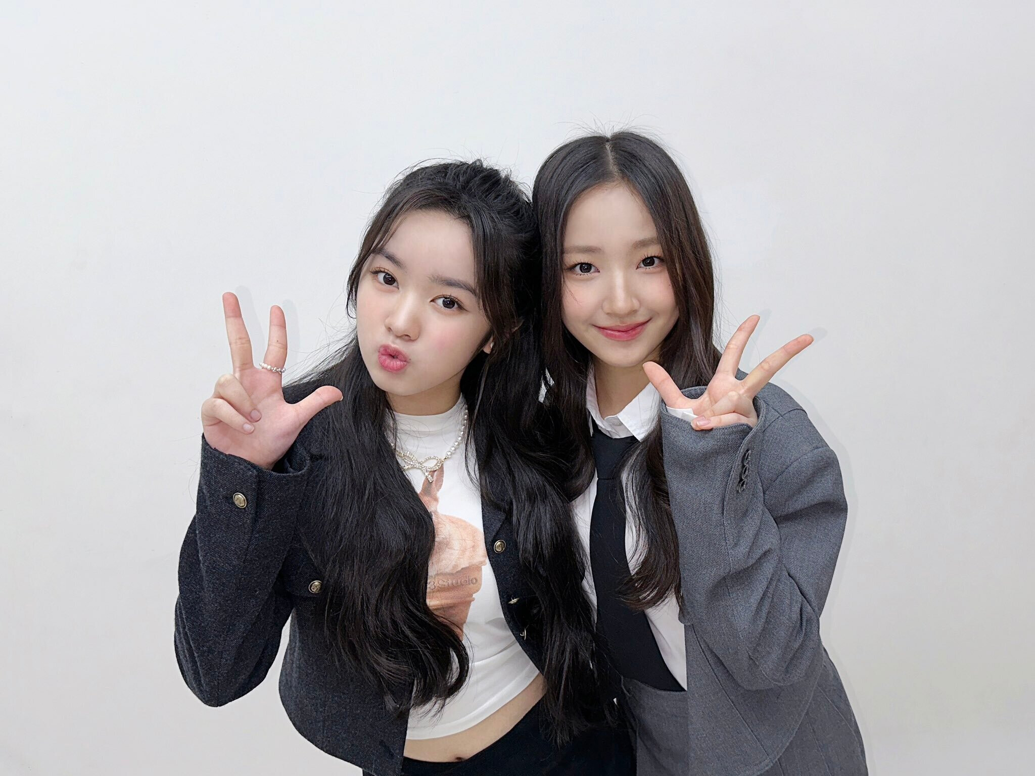 240215 UNIS JP Twitter Update - Elisia and Yunha | kpopping