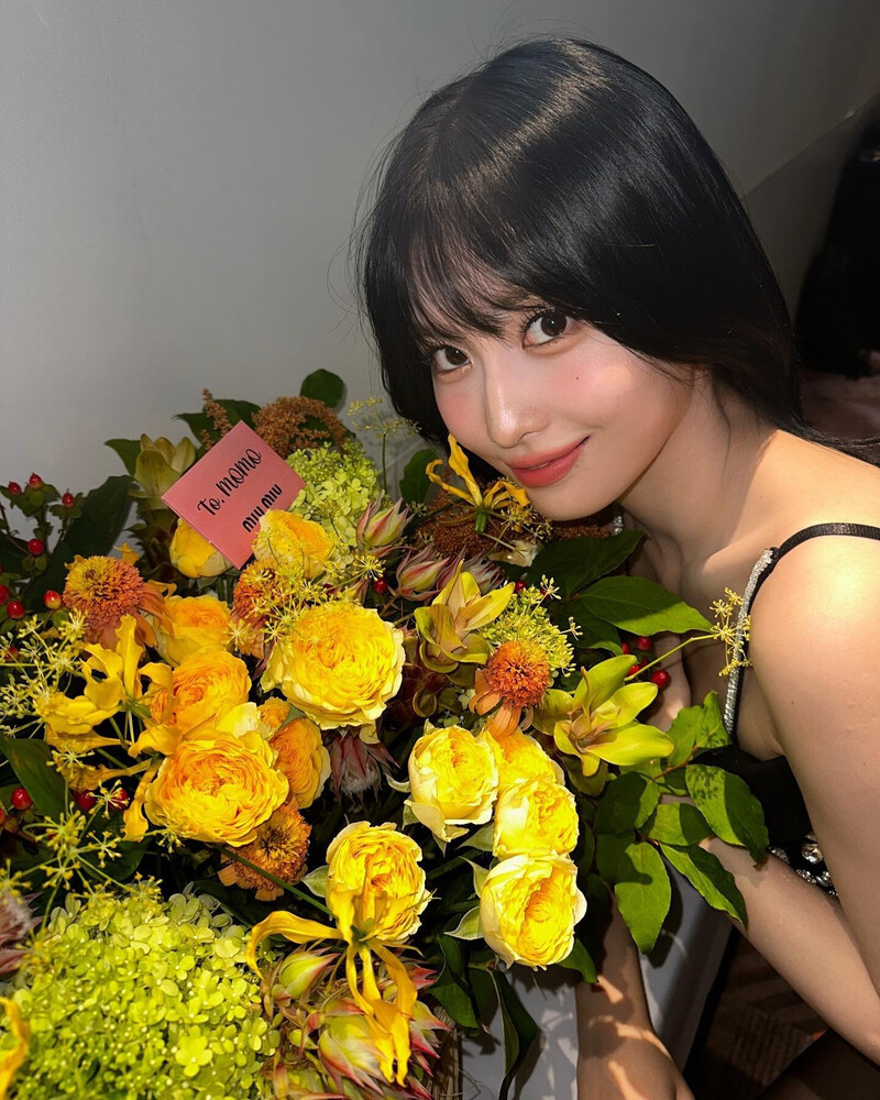 230803 - MOMO Instagram Update documents 1