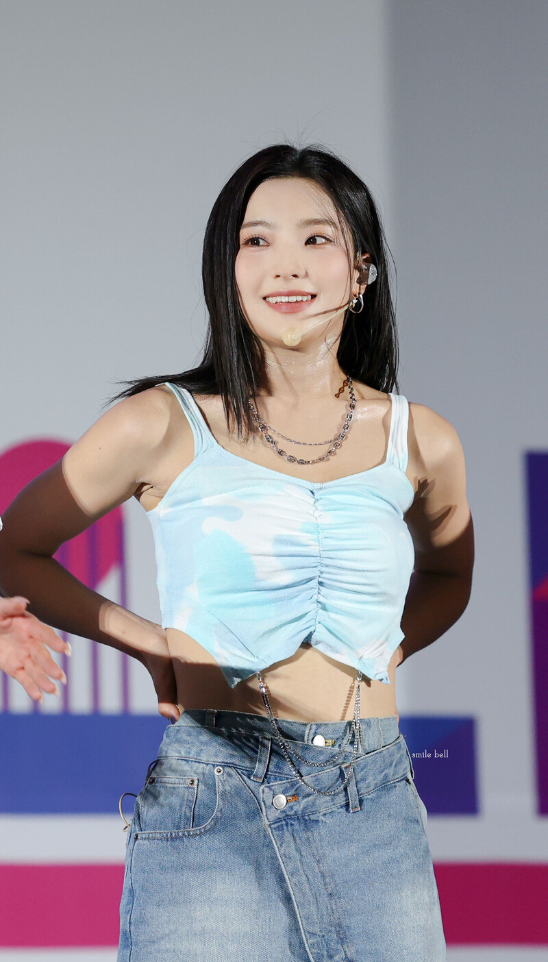 230914 fromis_9 Saerom - Dong-A University Festival in Busan documents 7