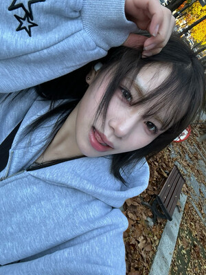 241120 - YOUNG POSSE Members Twitter Update with DOEUN