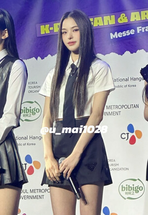 240929 izna Mai at KCON Germany Day 2