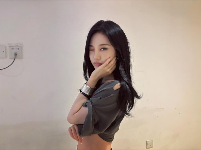 240921 - NINGNING Instagram Update documents 5