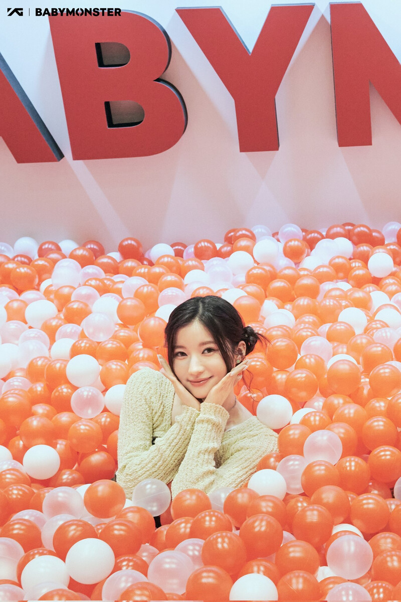 240508 Asa at the 1st Mini Album [BABYMONS7ER] Pop-Up Store documents 1