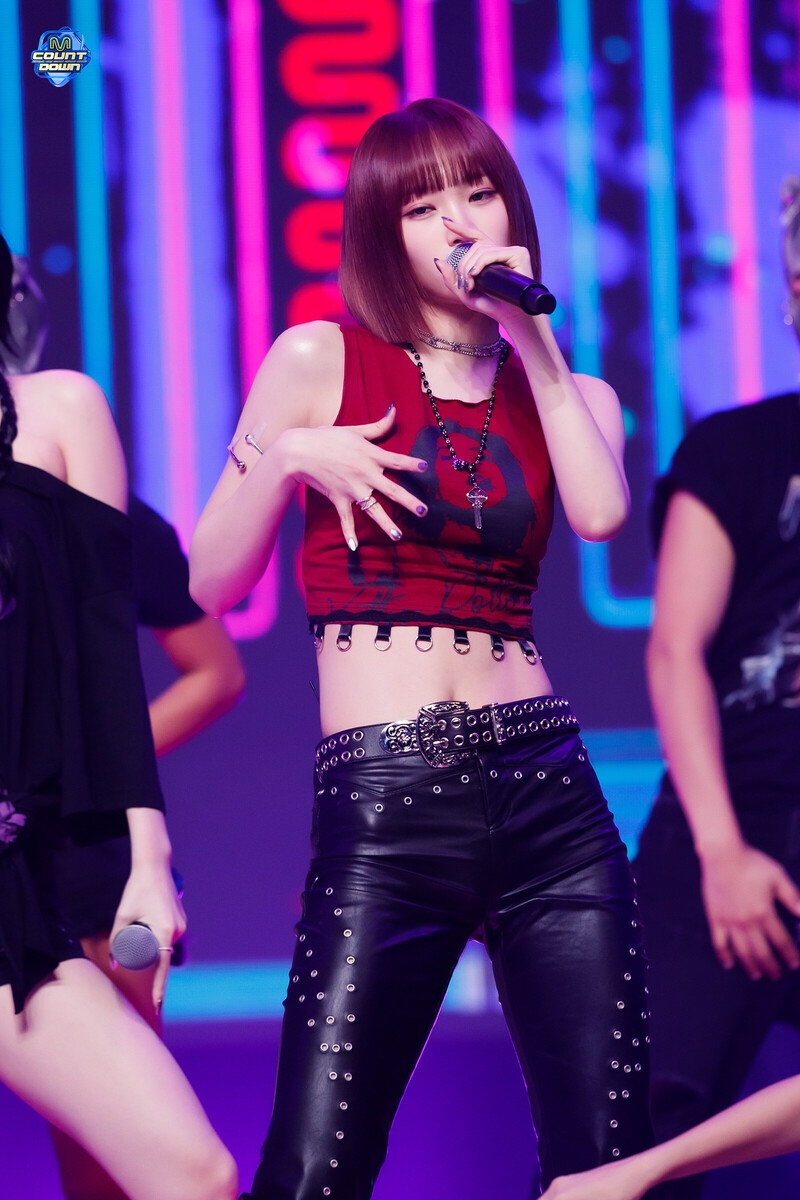 240905 LE SSERAFIM Chaewon - '1-800-hot-n-fun' at M COUNTDOWN documents 3