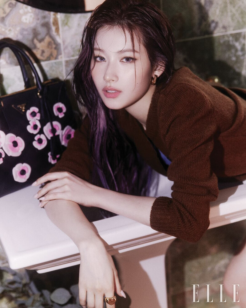 SANA x PRADA for ELLE KOREA - May 2024 Issue documents 1