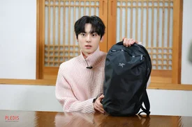 230504 Hwang Minhyun Weverse Update -‘What’s in My Bag’ Photo Sketch