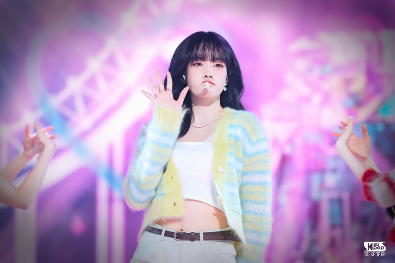 241117 STAYC Yoon - 'GPT' at Inkigayo documents 2