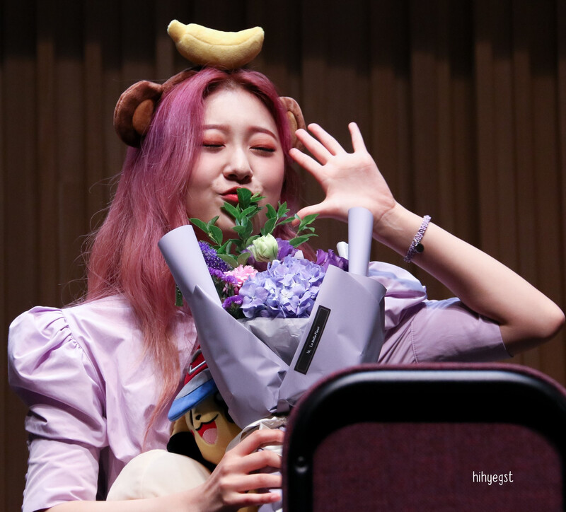 190602 LOONA Choerry documents 14